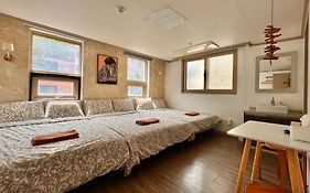 Roi Guesthouse